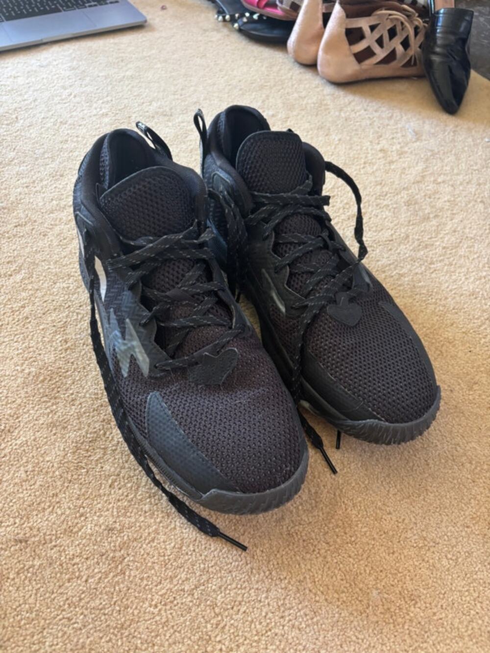 Adidas D.O.N. Issue 4 Donovan Mitchell Basketball Shoes